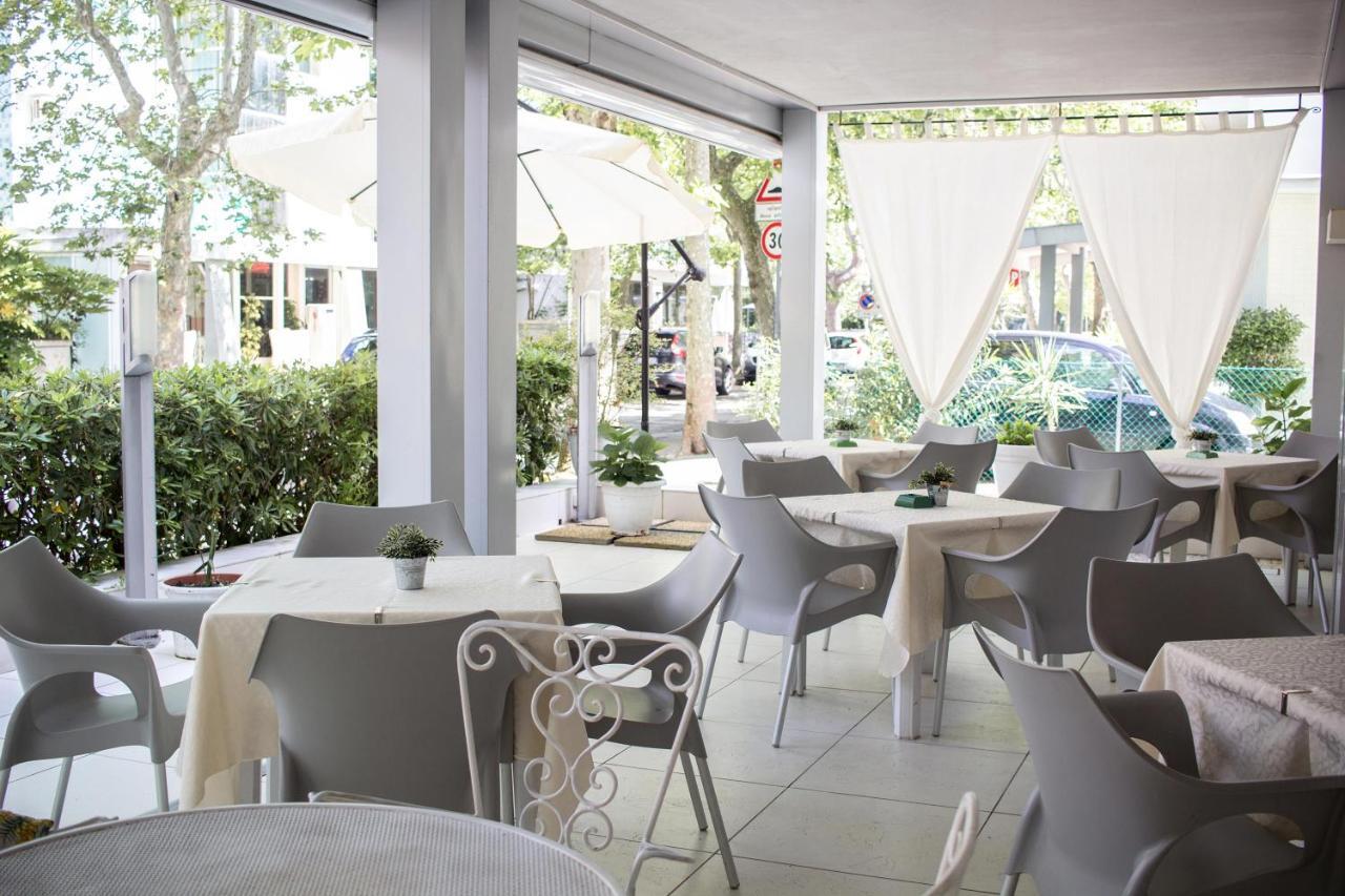 Hotel Nuova ริชโชเน ภายนอก รูปภาพ
